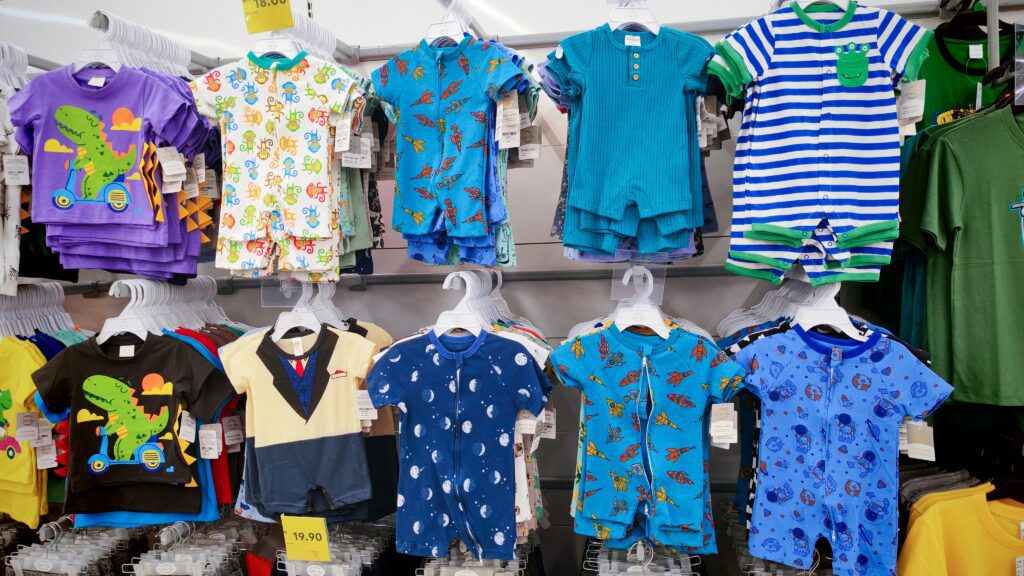Children's clothing SMB
