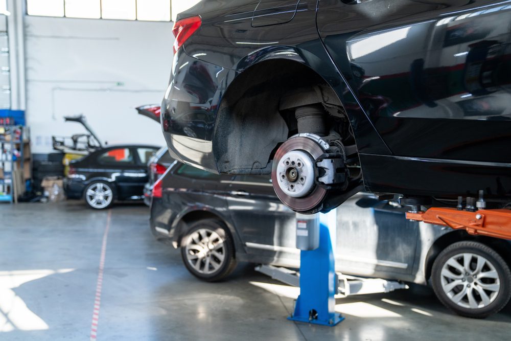 Auto repair and maintenance shop