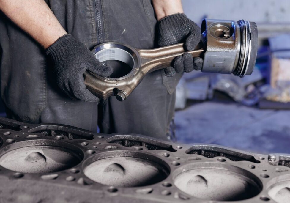 Piston